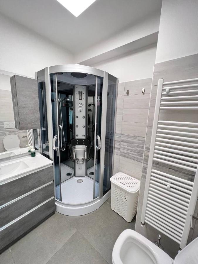 Modern Loft Center Of Turin + Jacuzzi 30M Metro Apartment Collegno Exterior foto