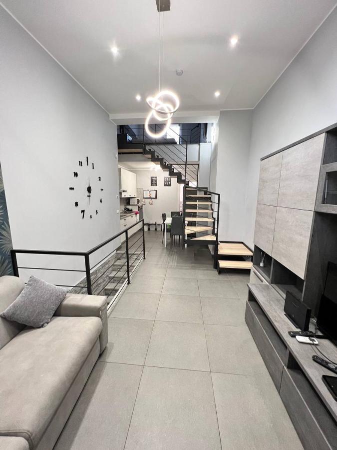 Modern Loft Center Of Turin + Jacuzzi 30M Metro Apartment Collegno Exterior foto