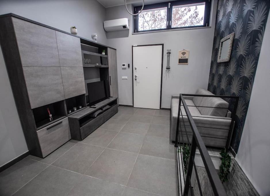 Modern Loft Center Of Turin + Jacuzzi 30M Metro Apartment Collegno Exterior foto
