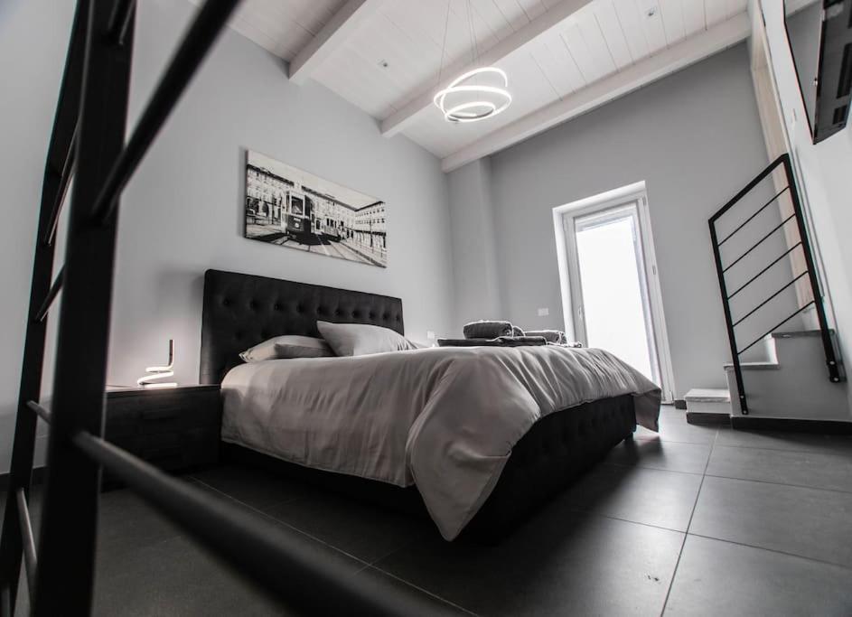 Modern Loft Center Of Turin + Jacuzzi 30M Metro Apartment Collegno Exterior foto