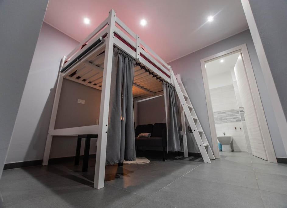 Modern Loft Center Of Turin + Jacuzzi 30M Metro Apartment Collegno Exterior foto