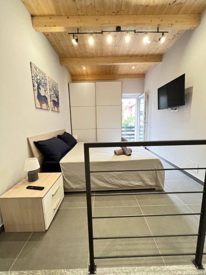 Modern Loft Center Of Turin + Jacuzzi 30M Metro Apartment Collegno Exterior foto